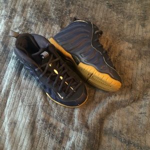 Nike little posite one